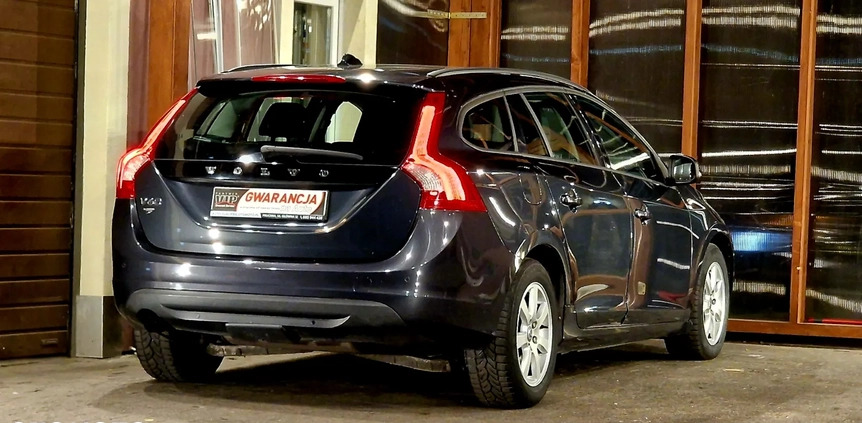 Volvo V60 cena 32999 przebieg: 220000, rok produkcji 2013 z Lubycza Królewska małe 667